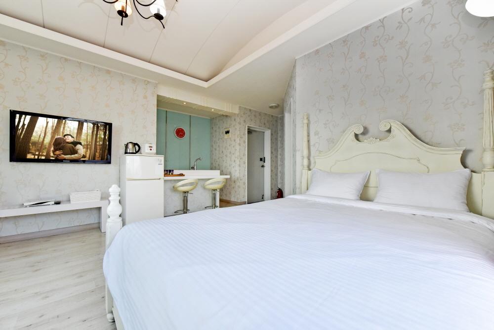 Namhae Bluemare Pension Exterior photo