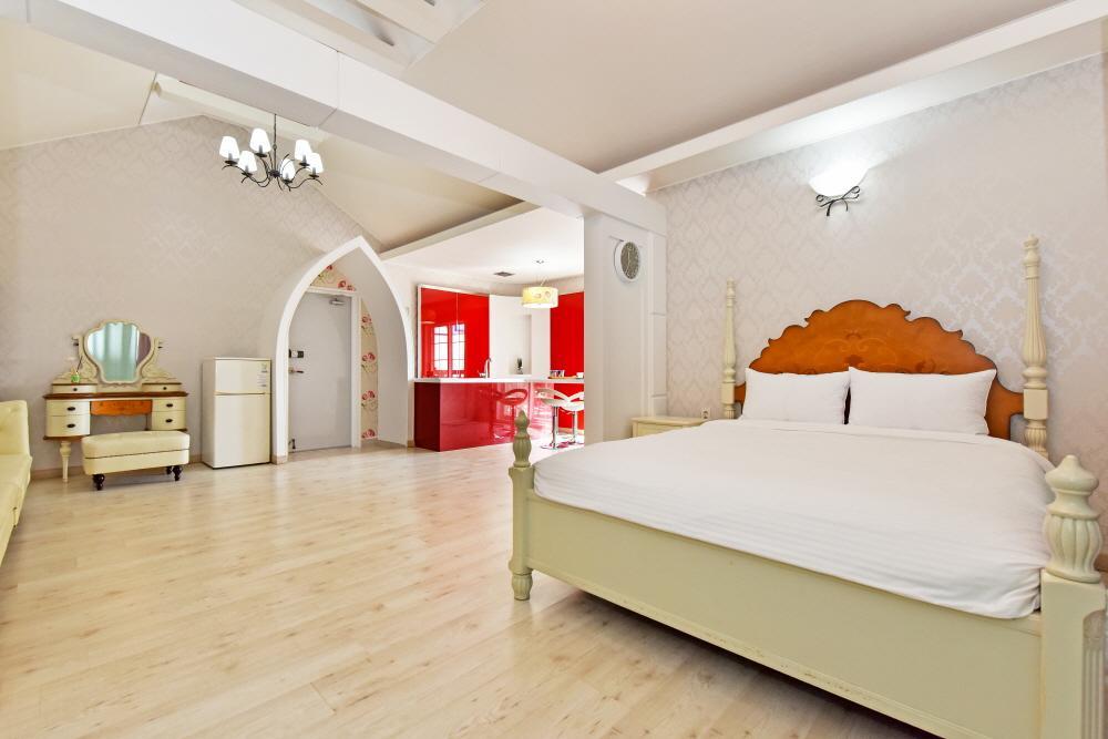 Namhae Bluemare Pension Exterior photo